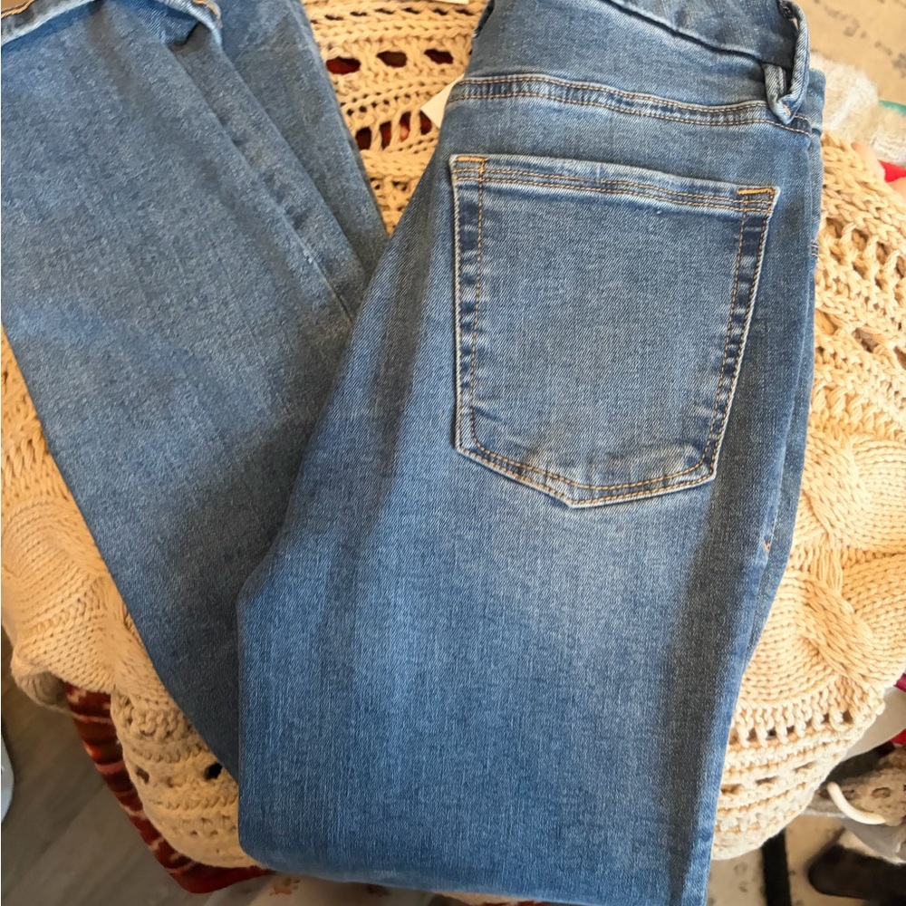 Good American Light Blue Skinny Jeans